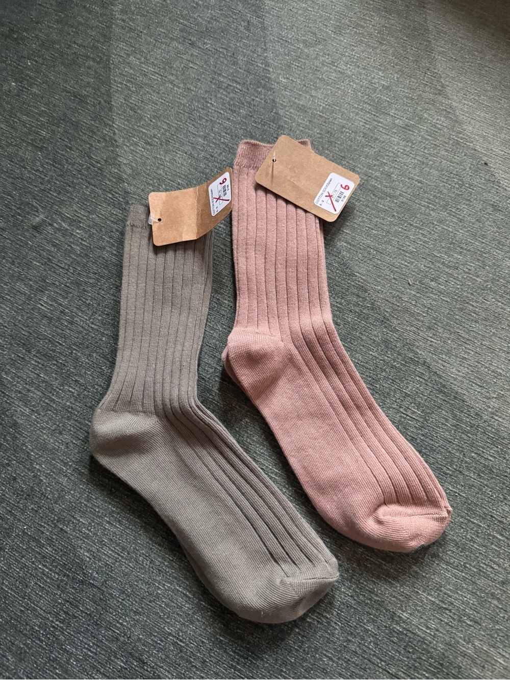 Women’s size 6 Ribbed Crew Socks - Taupe & Dusty Pink